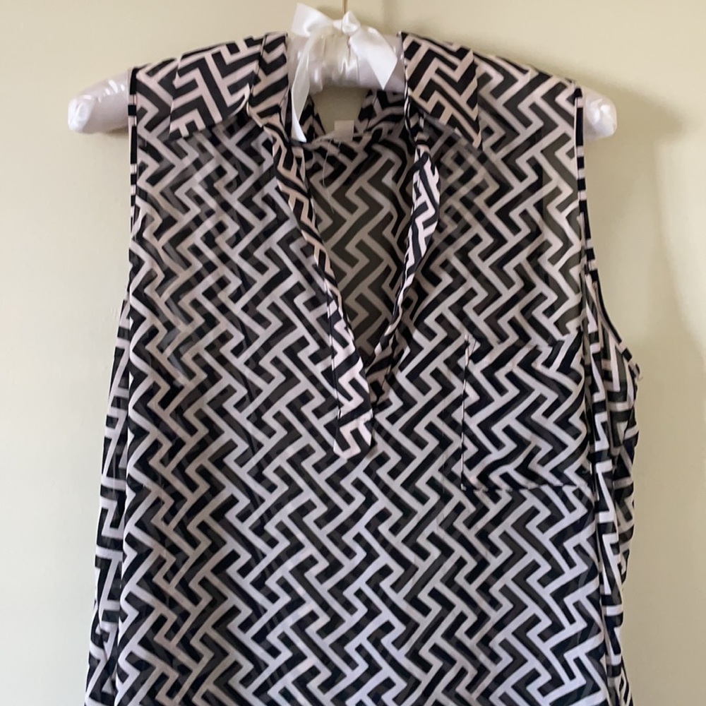 Beautiful Black Sleeveless Blouse